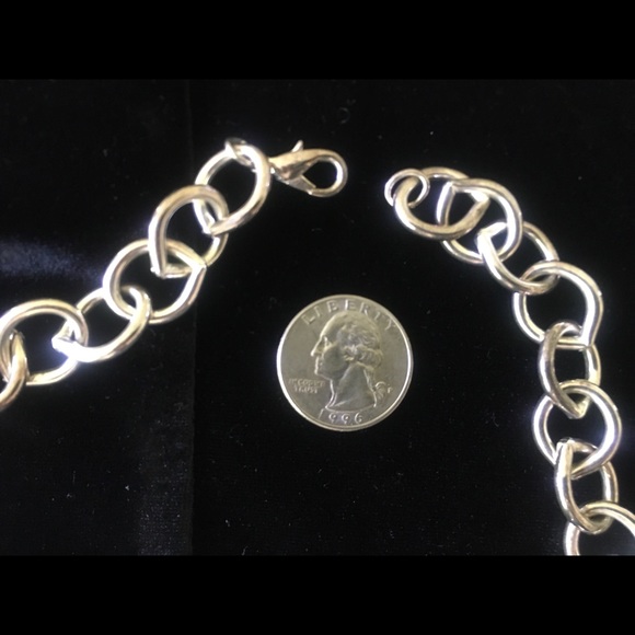 EUC Silver Tone Necklace - Picture 3 of 3